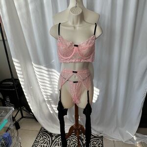 💗 Coquette Pink Lace Lingerie Set – Size L | Bustier, Garter & Thong 💗